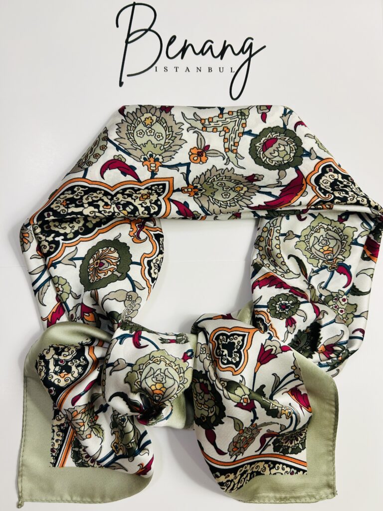 Green Ruby Rayon Scarf – 90x90cm